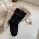 Cozy knit crew socks in black