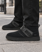 UGG Neumel Boot Snapback Black - on feet